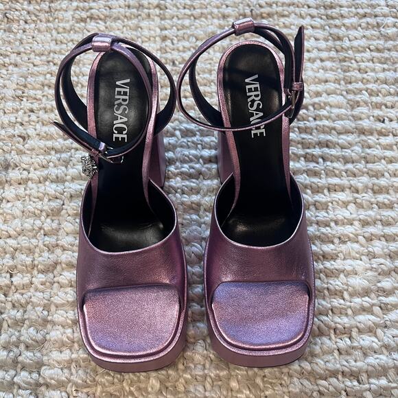 VERSACE Mettalic Logo Charm Platform Heel Sz 39.5M - Picture 7 of 10